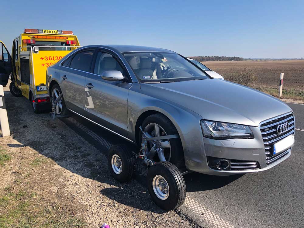 veszprémi autómentő