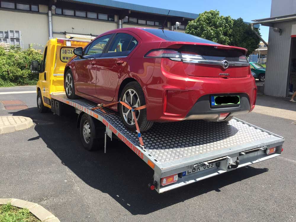 veszprémi autómentő